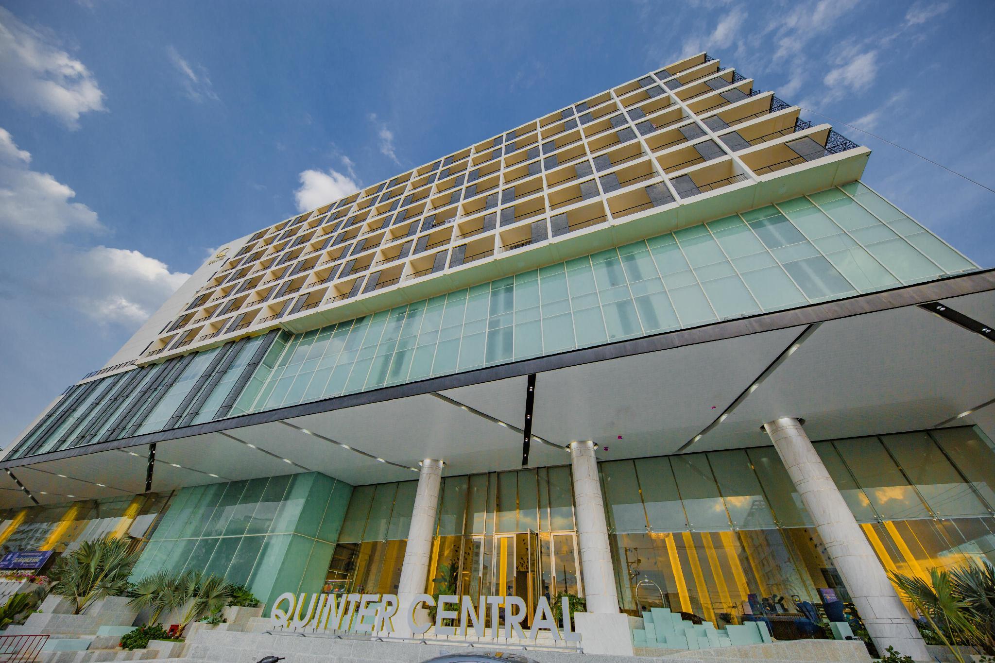 Quinter Central Nha Trang Esterno foto