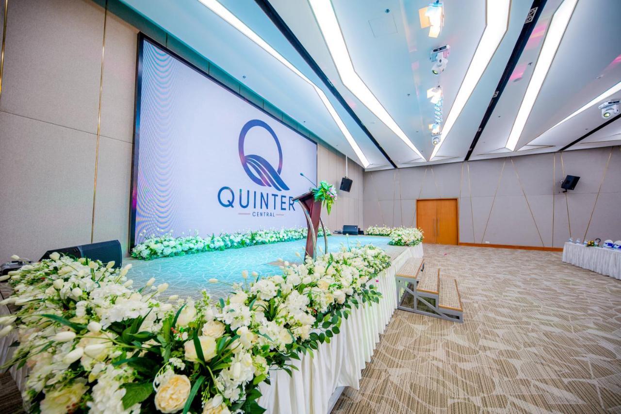 Quinter Central Nha Trang Esterno foto